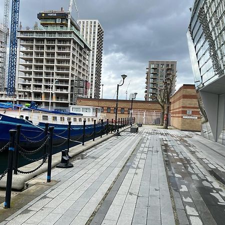 Canary Wharf Holiday Rooms London Eksteriør billede