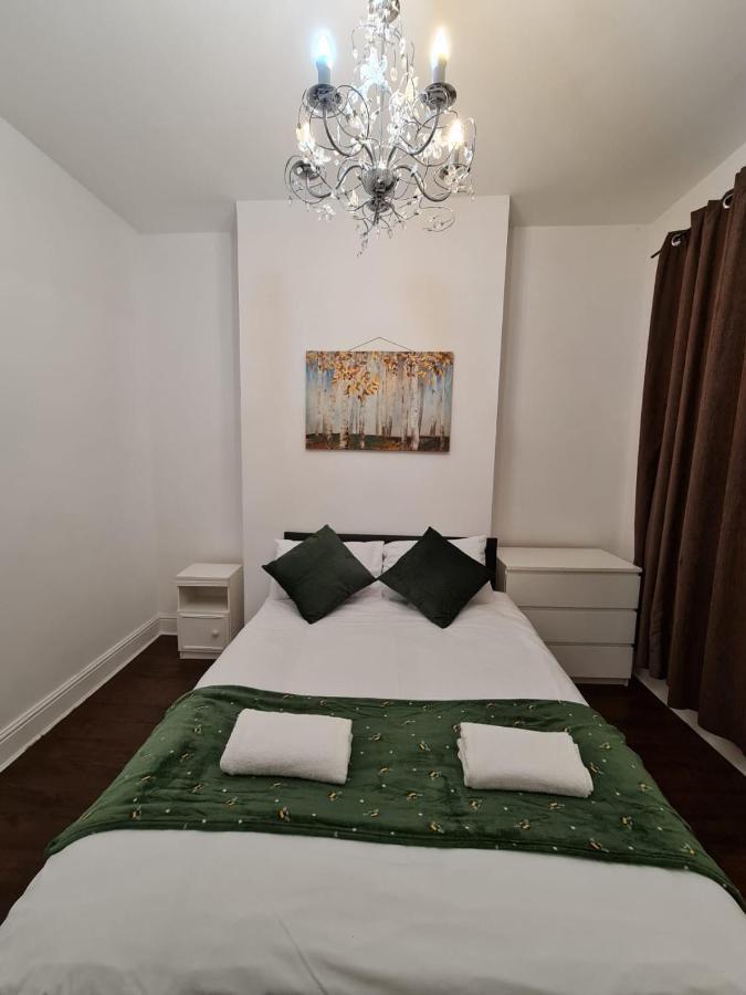 Canary Wharf Holiday Rooms London Eksteriør billede