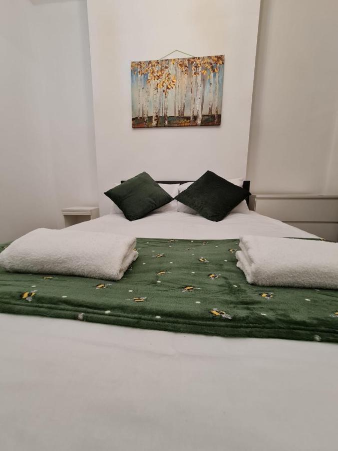 Canary Wharf Holiday Rooms London Eksteriør billede