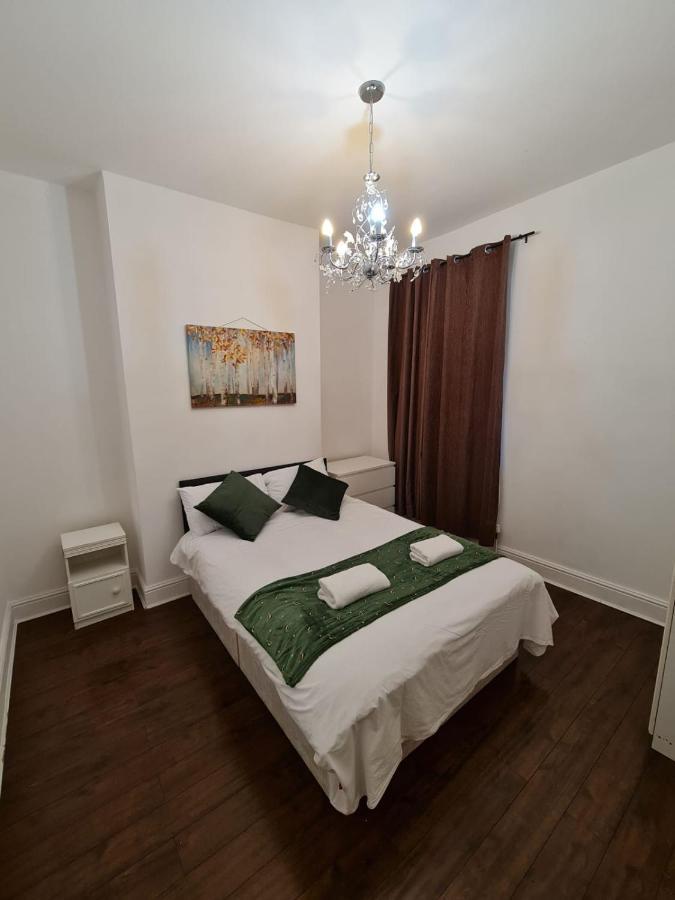 Canary Wharf Holiday Rooms London Eksteriør billede