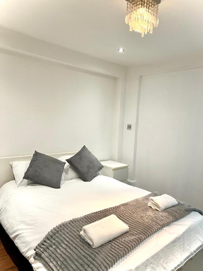 Canary Wharf Holiday Rooms London Eksteriør billede