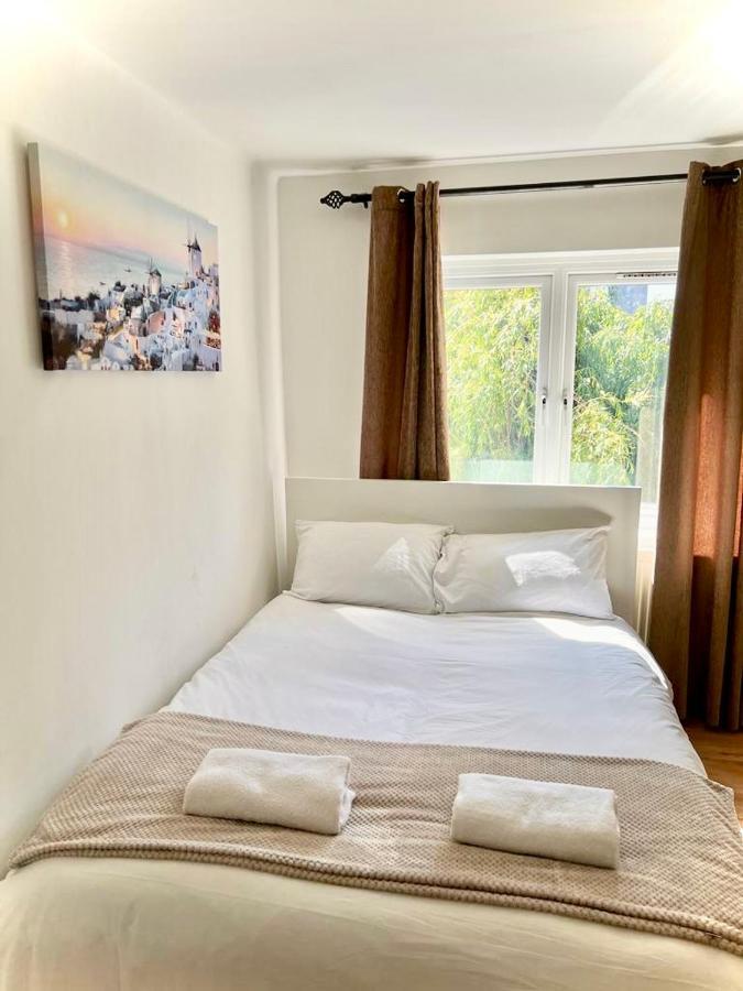 Canary Wharf Holiday Rooms London Eksteriør billede