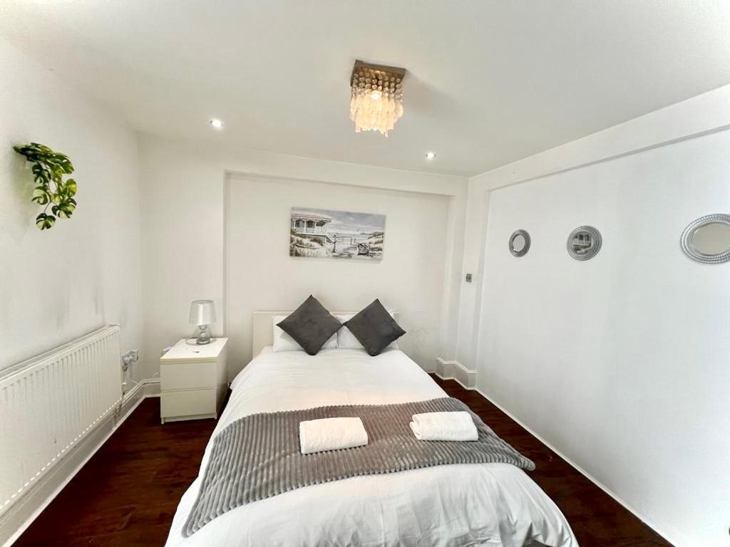 Canary Wharf Holiday Rooms London Eksteriør billede