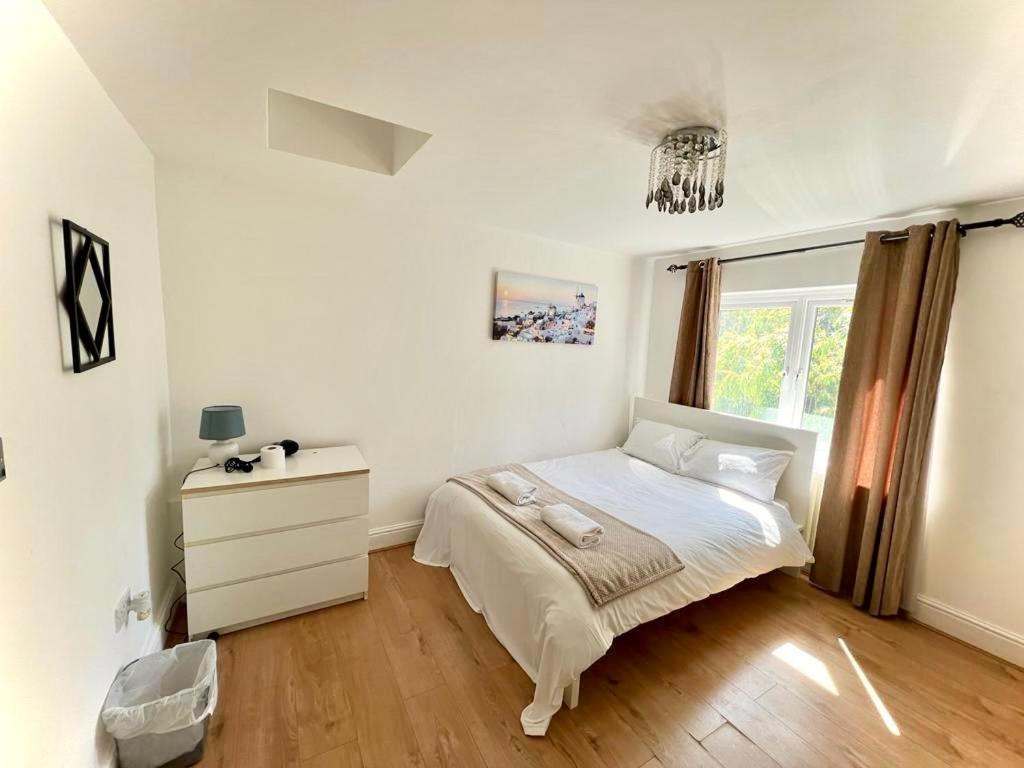 Canary Wharf Holiday Rooms London Eksteriør billede